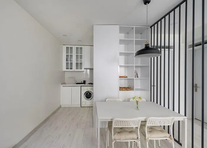 Private Modern 2br1bath Bebek Gem! #80 * 이스탄불